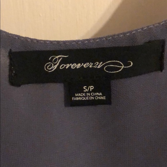 Flowy top - Picture 2 of 2